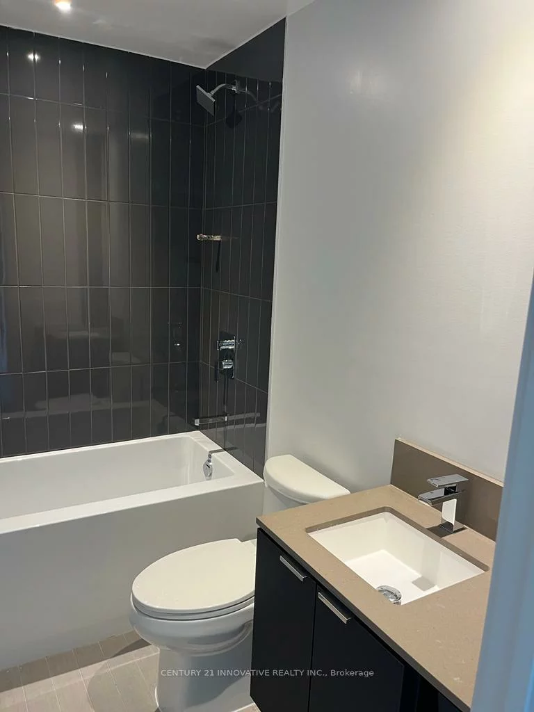 3883, Quartz, City Centre, Mississauga