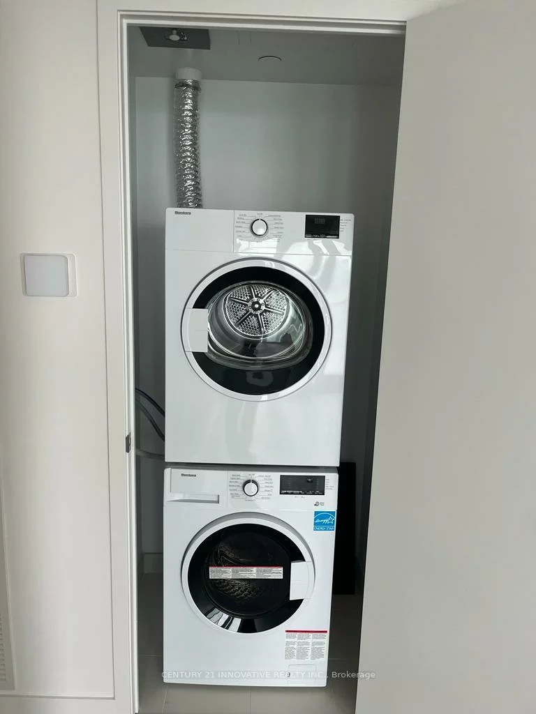 3883, Quartz, City Centre, Mississauga