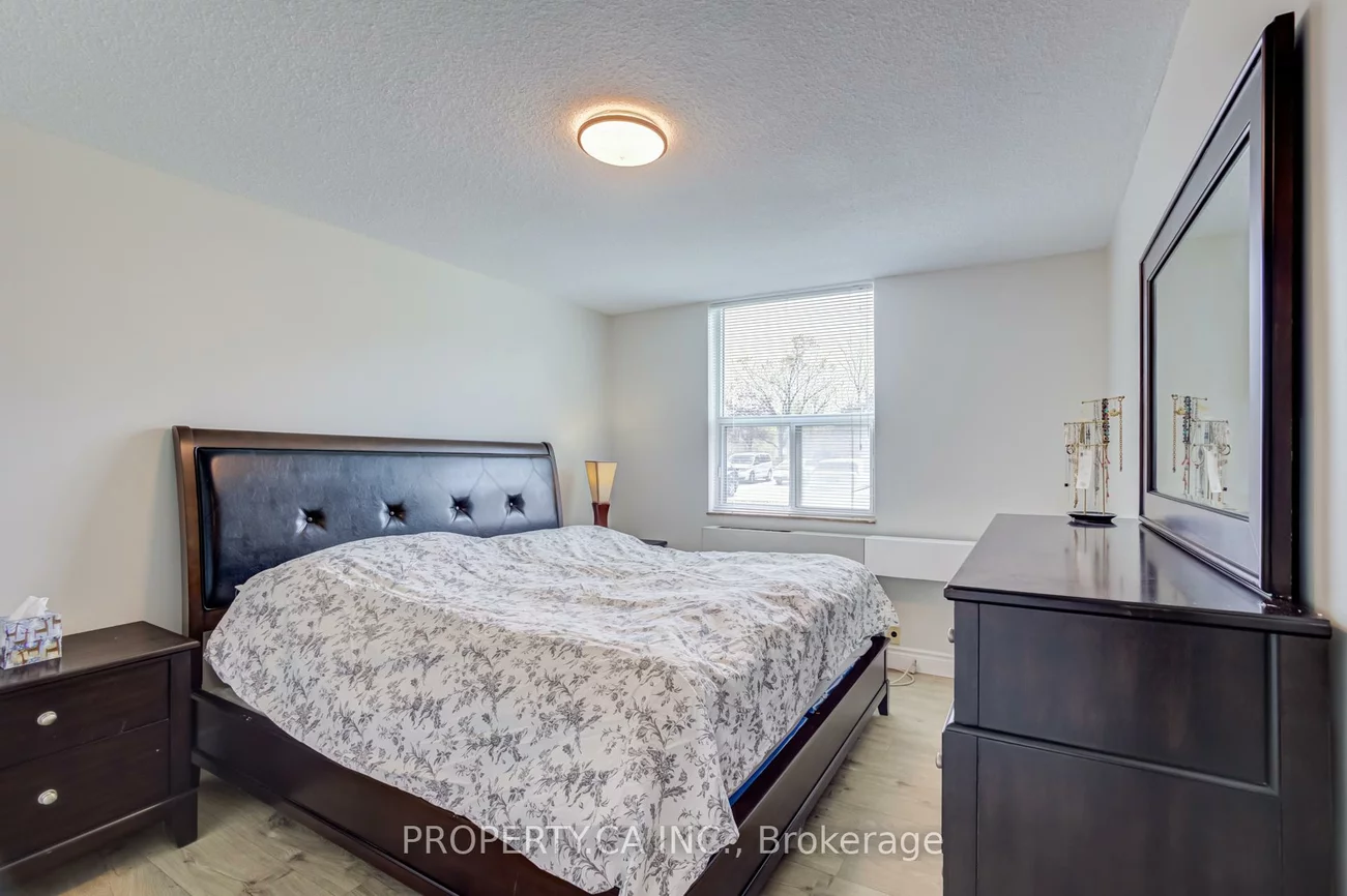 966, Inverhouse, Clarkson, Mississauga