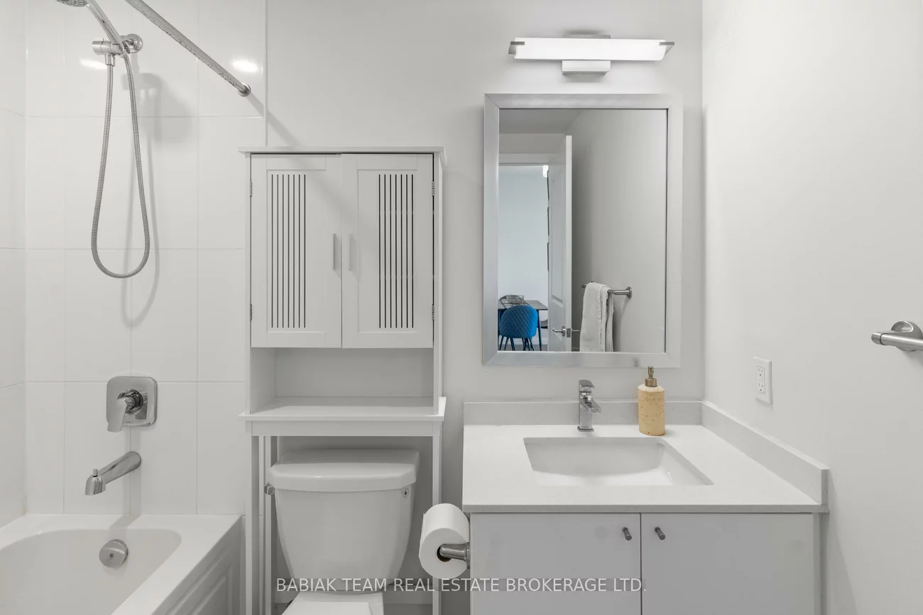 65, Watergarden, Hurontario, Mississauga