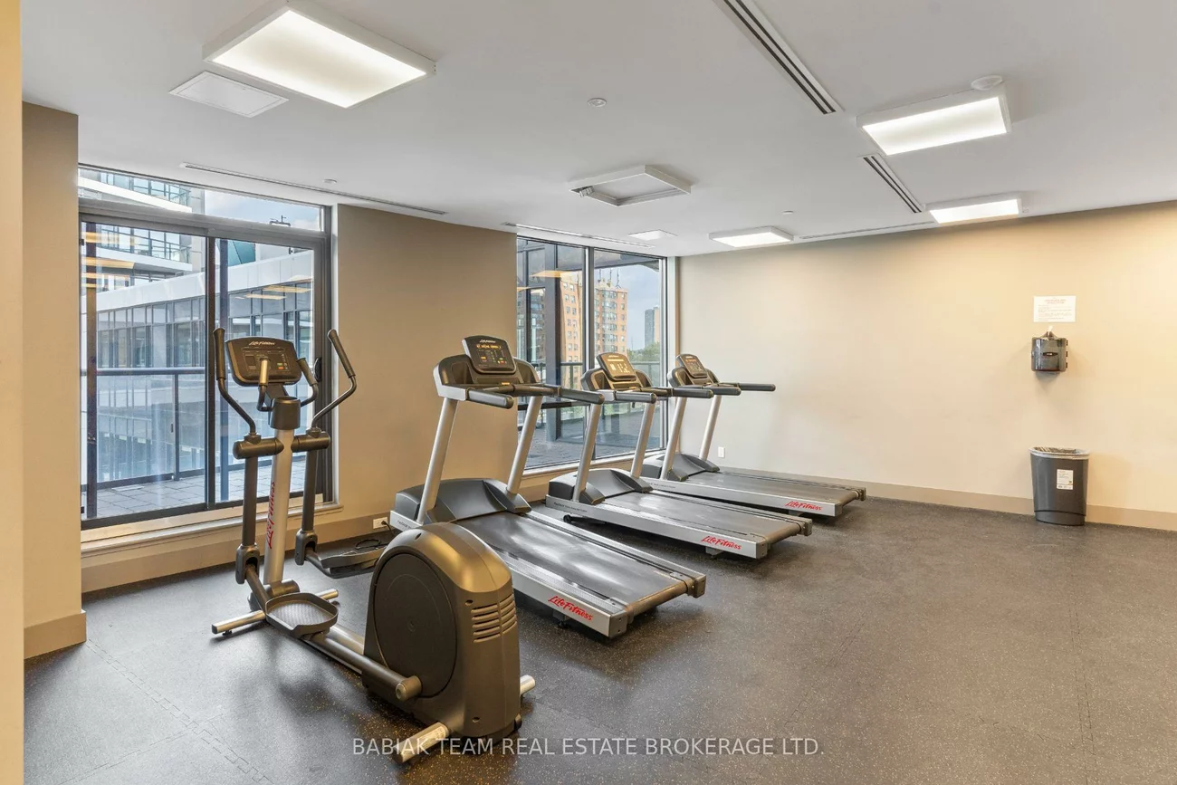 65, Watergarden, Hurontario, Mississauga