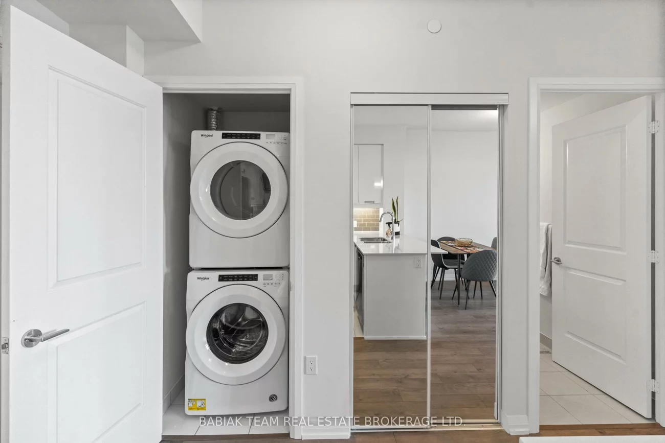 65, Watergarden, Hurontario, Mississauga
