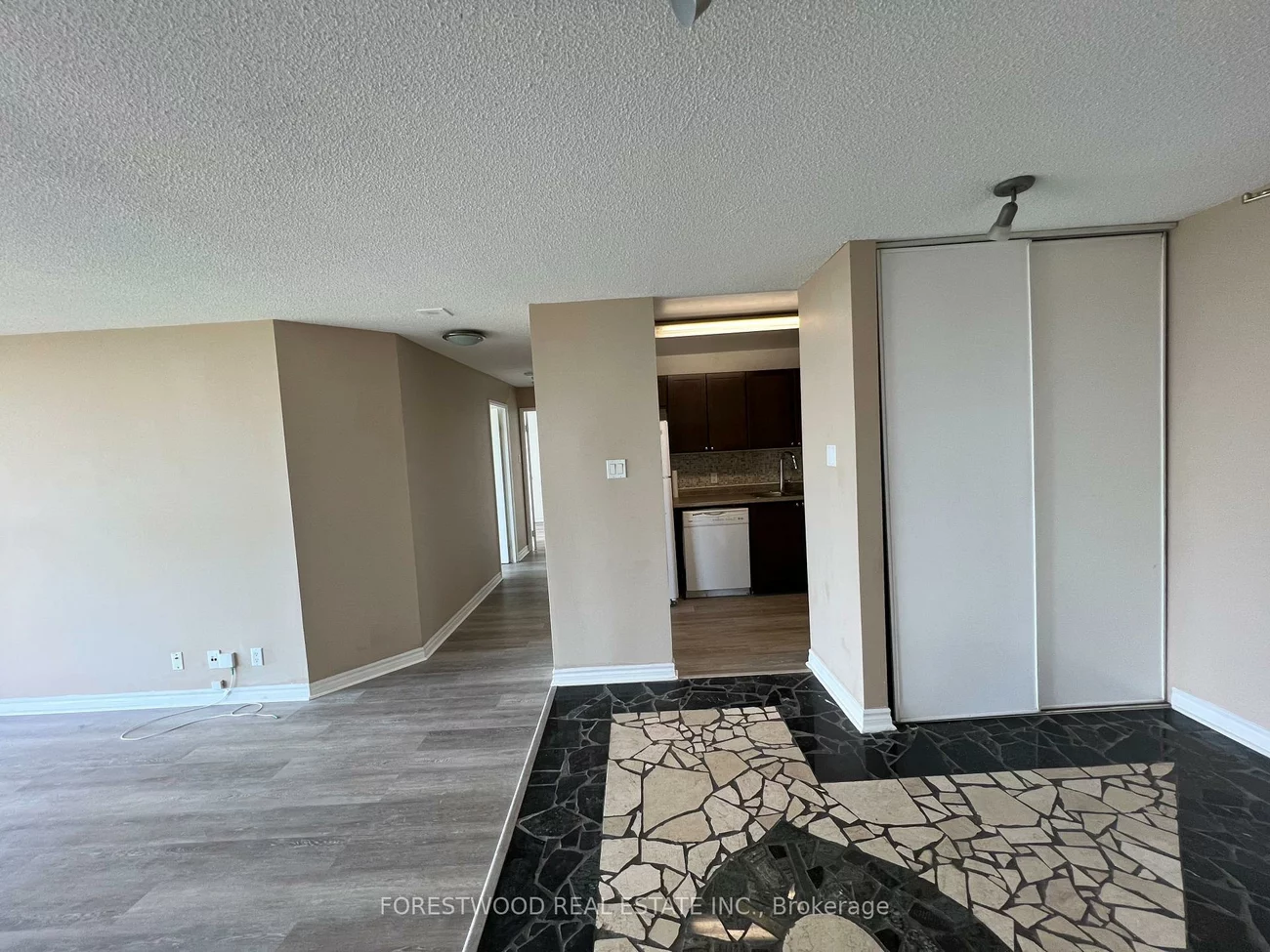 35, Trailwood, Hurontario, Mississauga