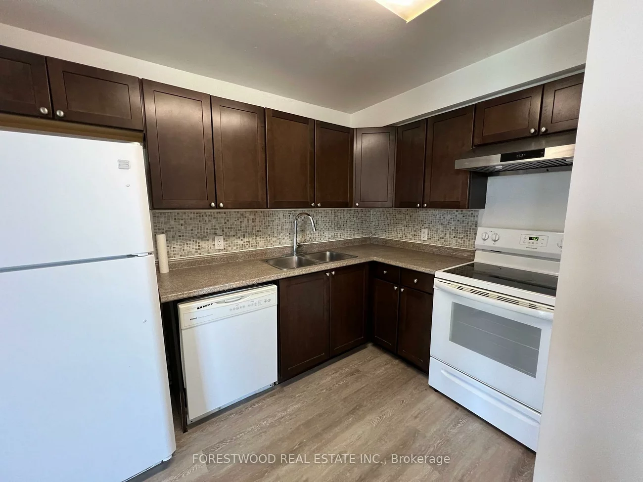 35, Trailwood, Hurontario, Mississauga