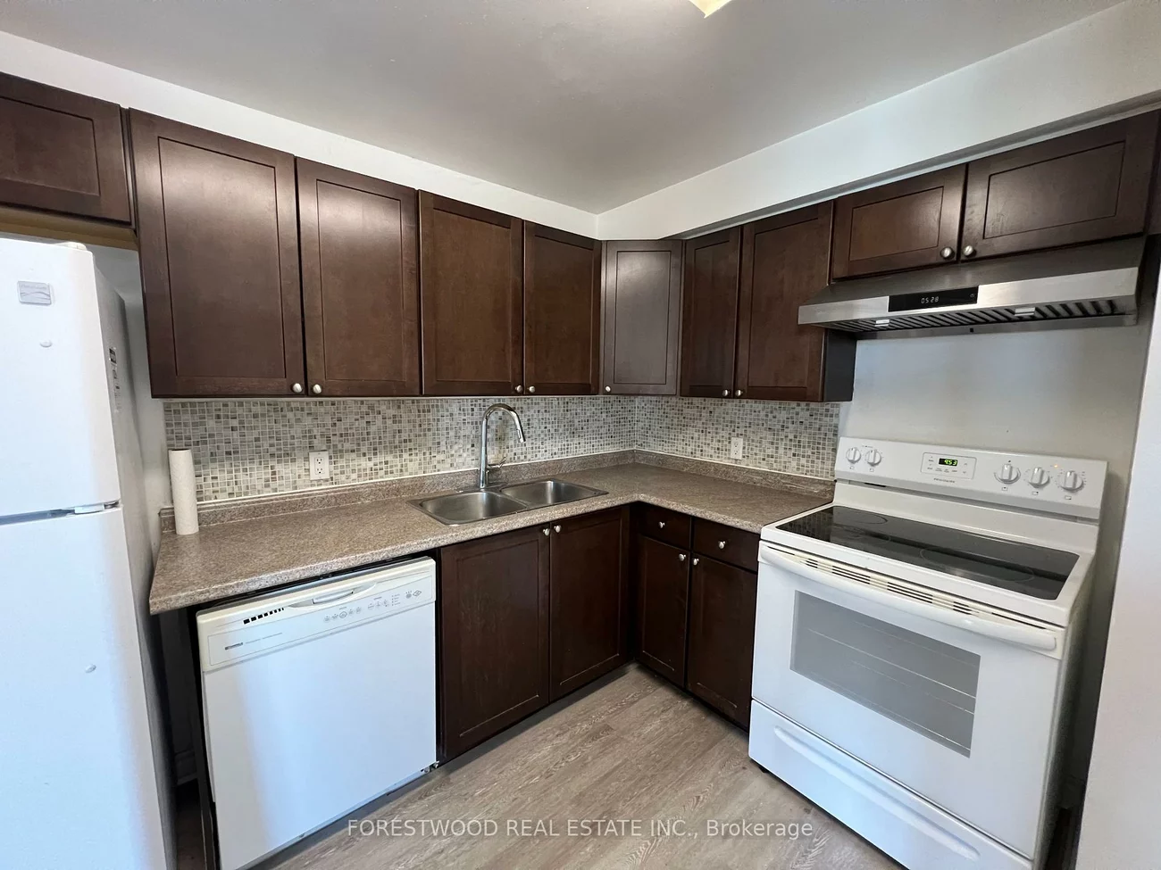 35, Trailwood, Hurontario, Mississauga