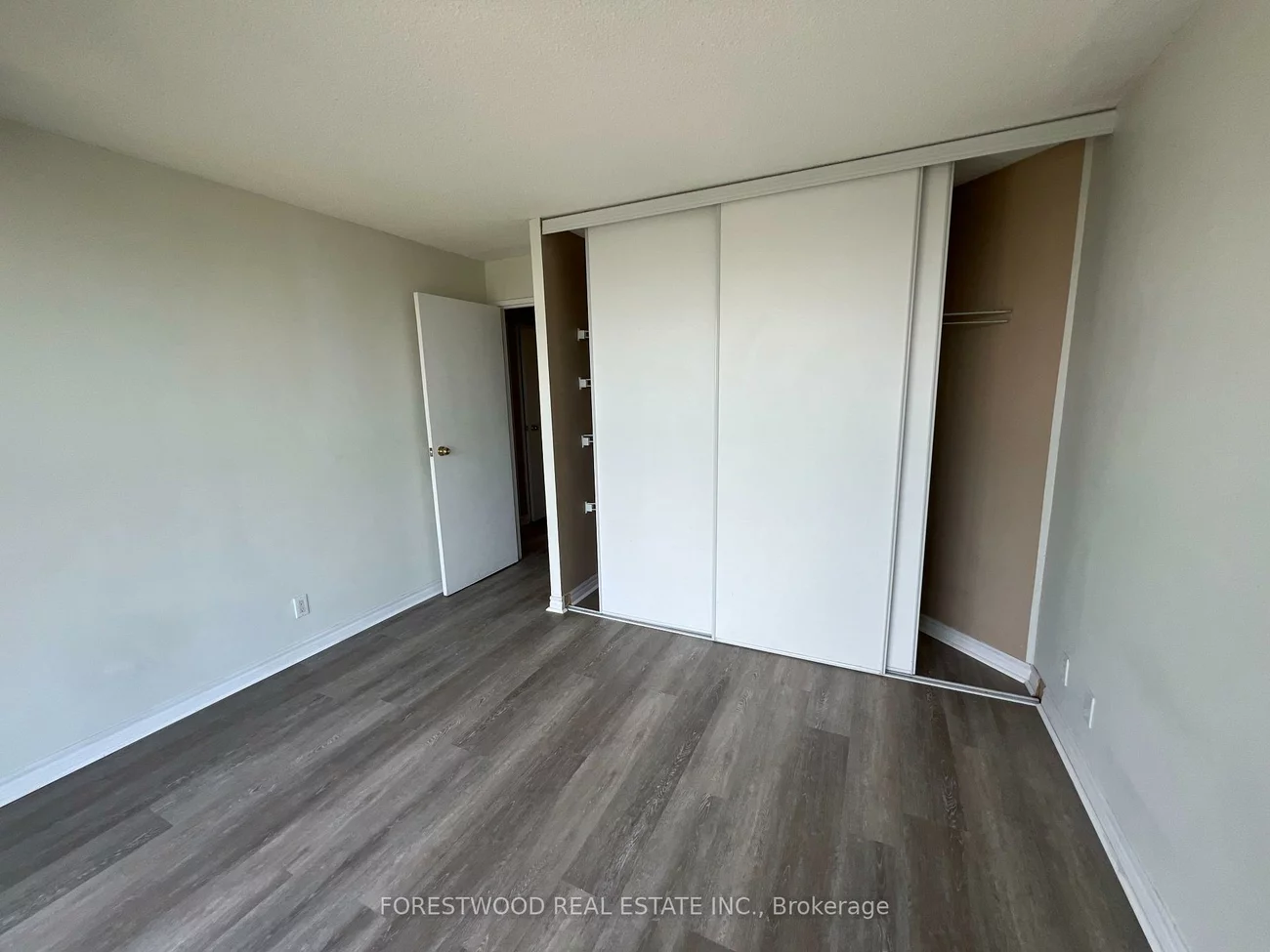 35, Trailwood, Hurontario, Mississauga