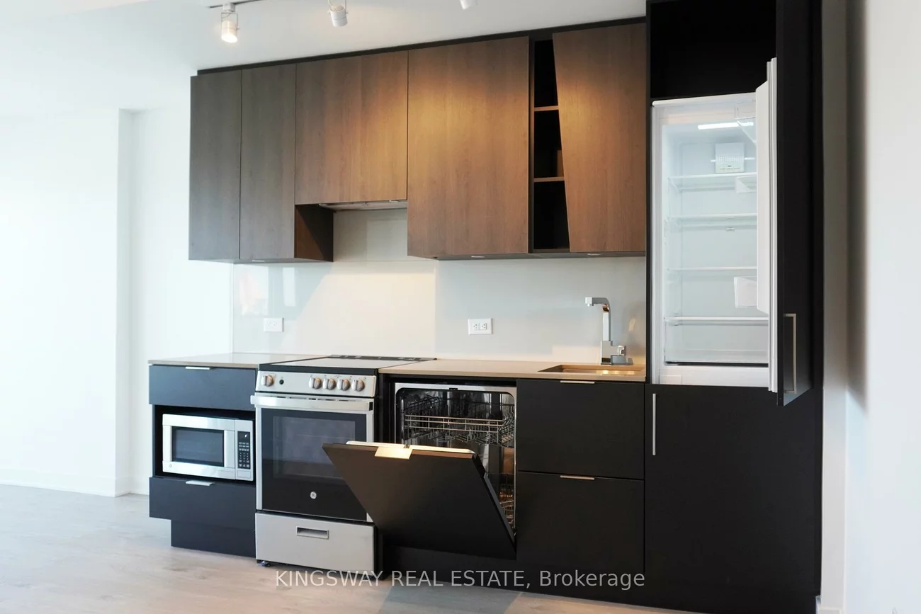 3900, Confederation, City Centre, Mississauga