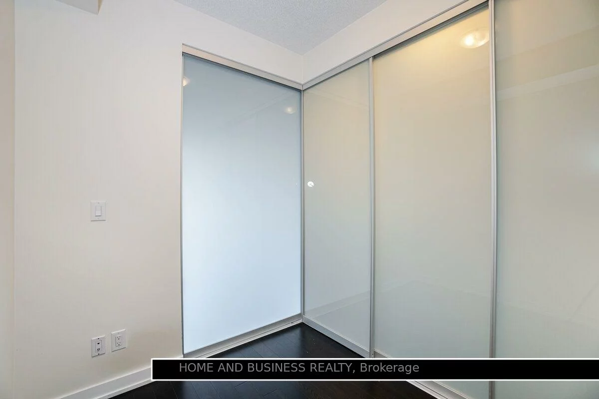 4011, BRICKSTONE, City Centre, Mississauga