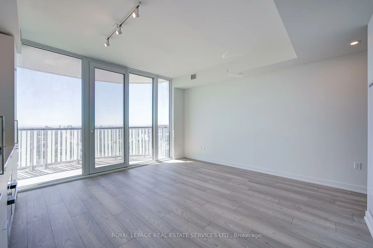 1, Fairview, Mississauga Valleys, Mississauga