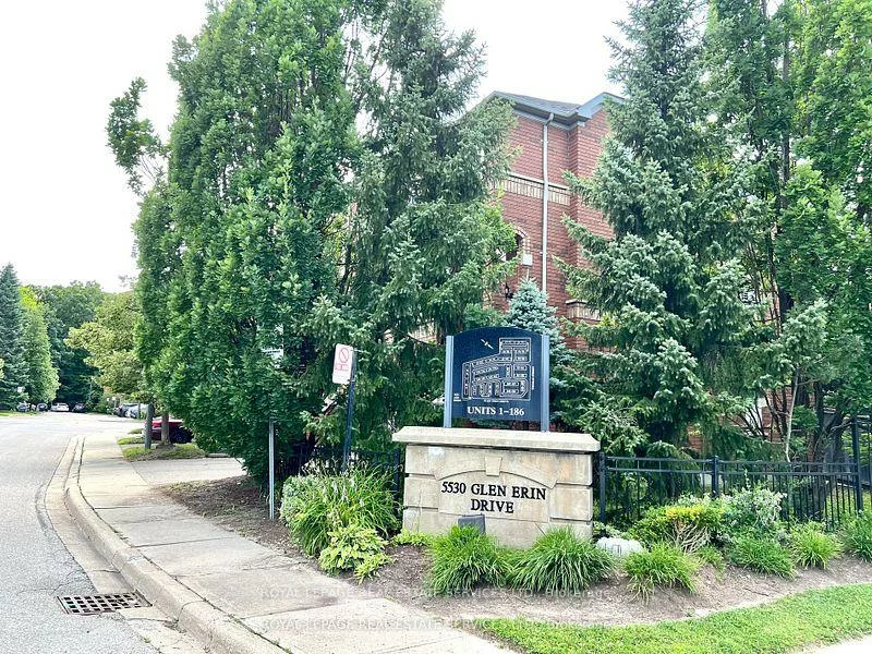 1, Fairview, Mississauga Valleys, Mississauga