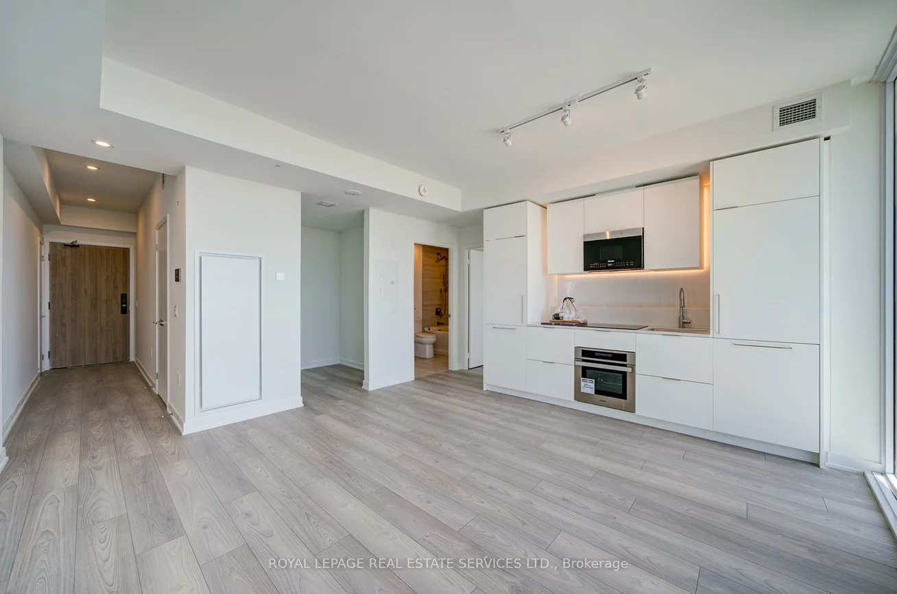1, Fairview, Mississauga Valleys, Mississauga