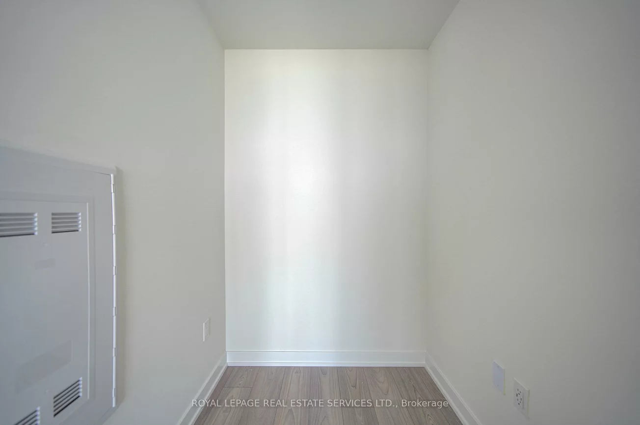 1, Fairview, Mississauga Valleys, Mississauga