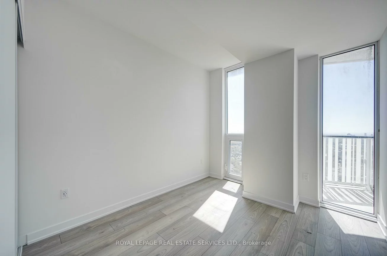 1, Fairview, Mississauga Valleys, Mississauga