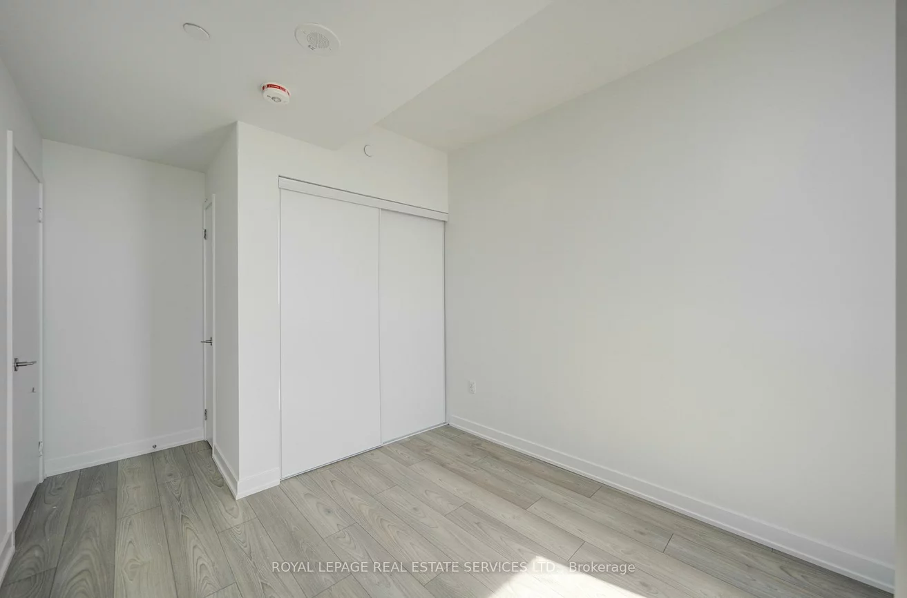 1, Fairview, Mississauga Valleys, Mississauga