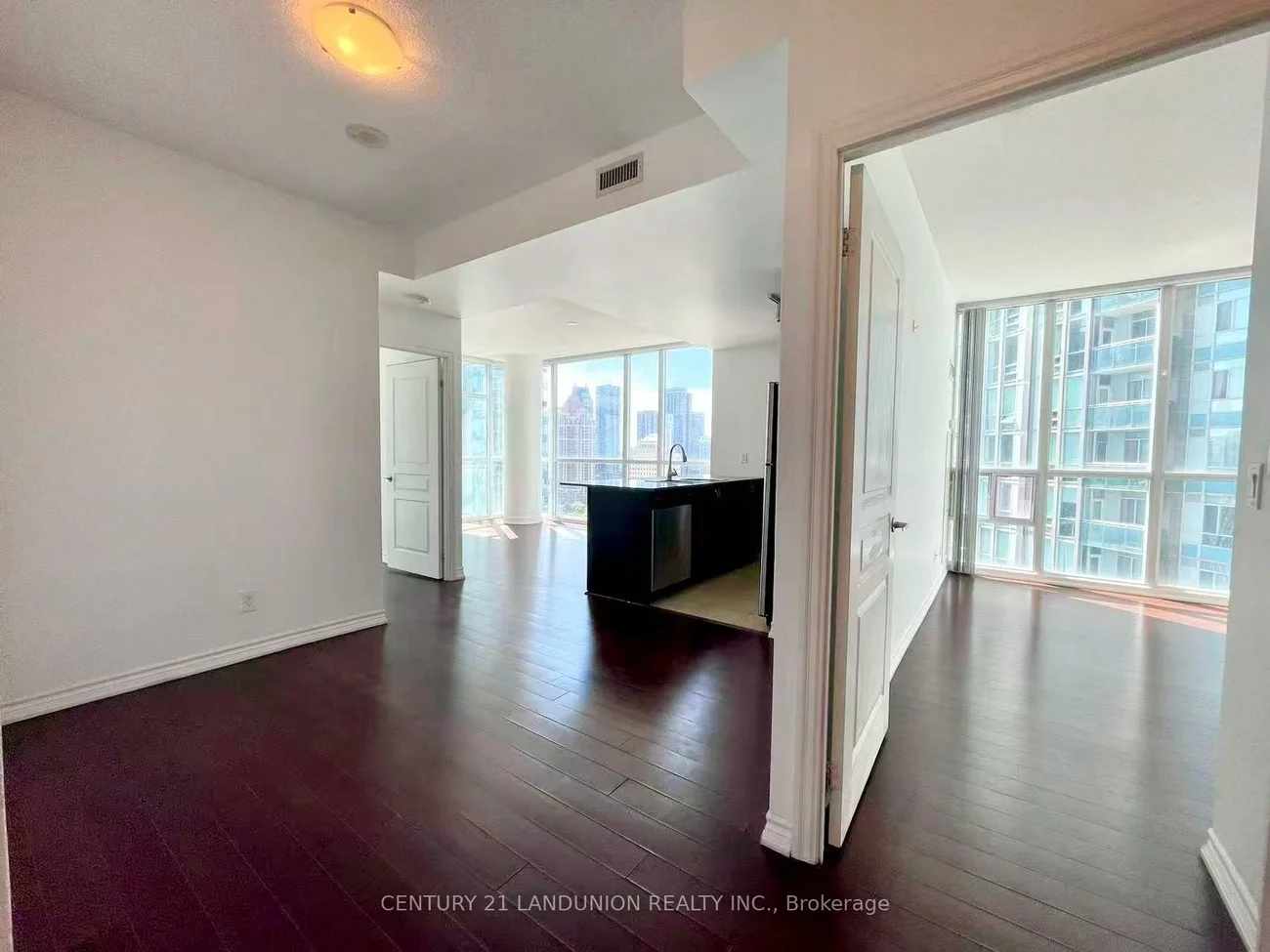 223, Webb, City Centre, Mississauga