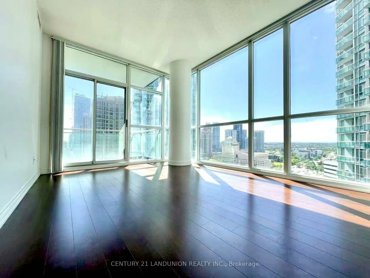 223, Webb, City Centre, Mississauga