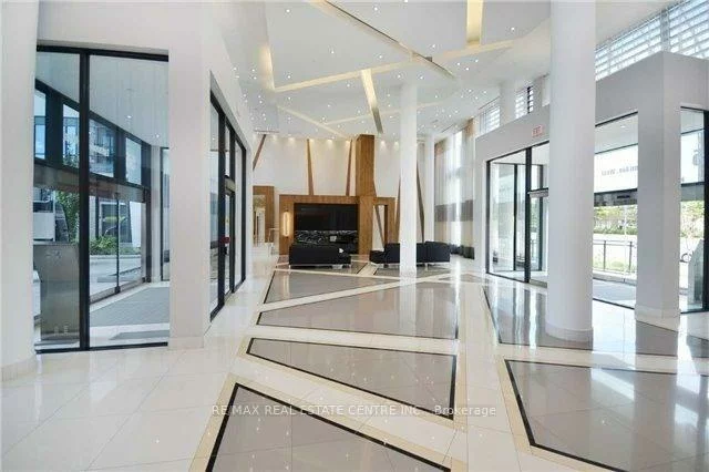75, Eglinton, Hurontario, Mississauga