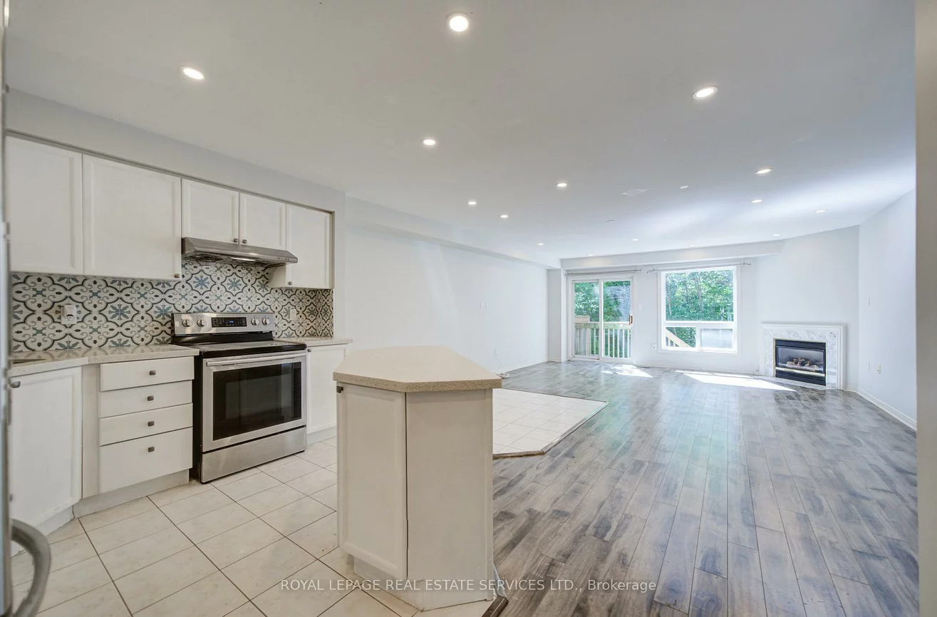5530, Glen Erin, Central Erin Mills, Mississauga