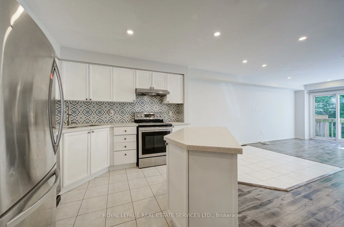 5530, Glen Erin, Central Erin Mills, Mississauga