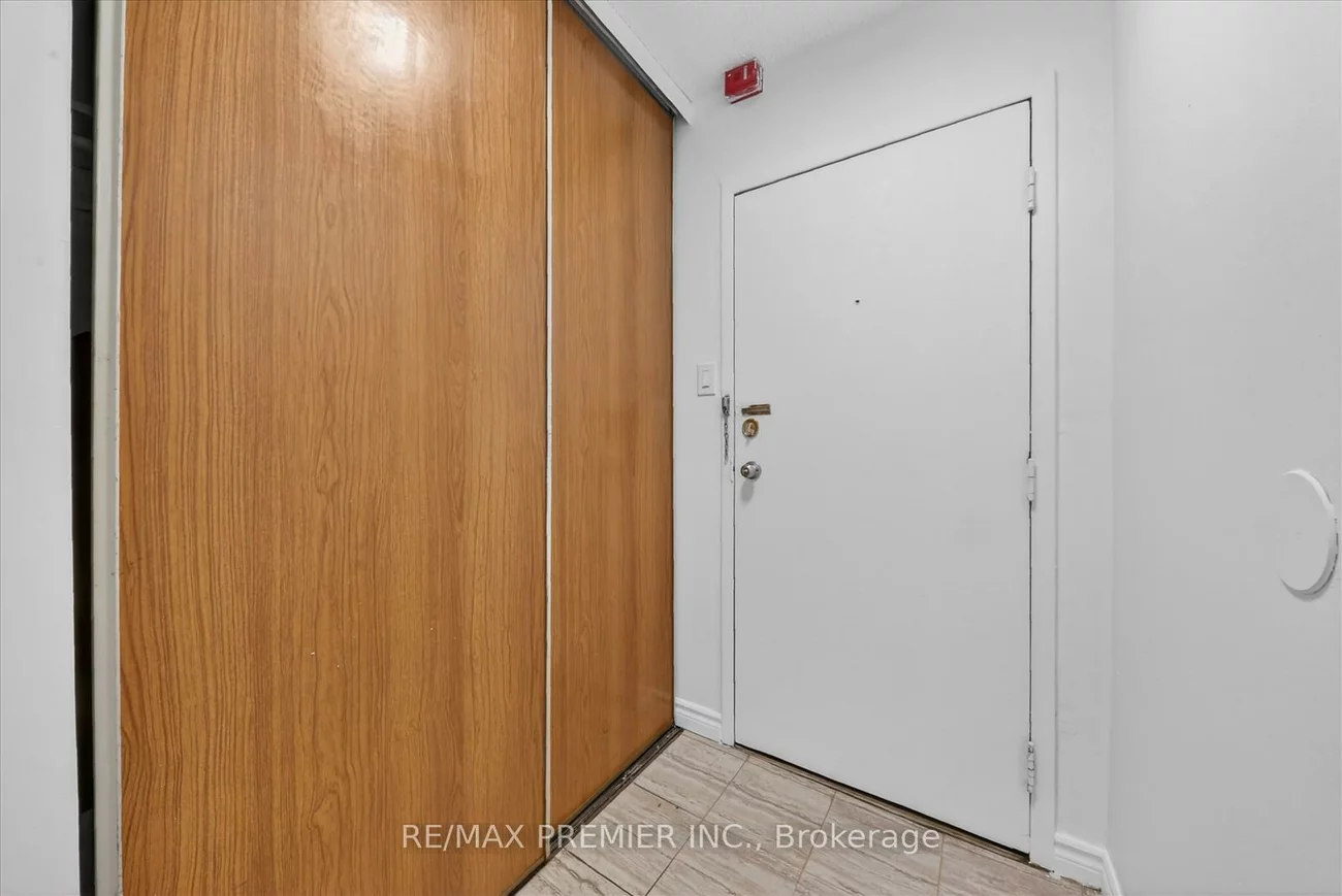3555, Derry, Malton, Mississauga