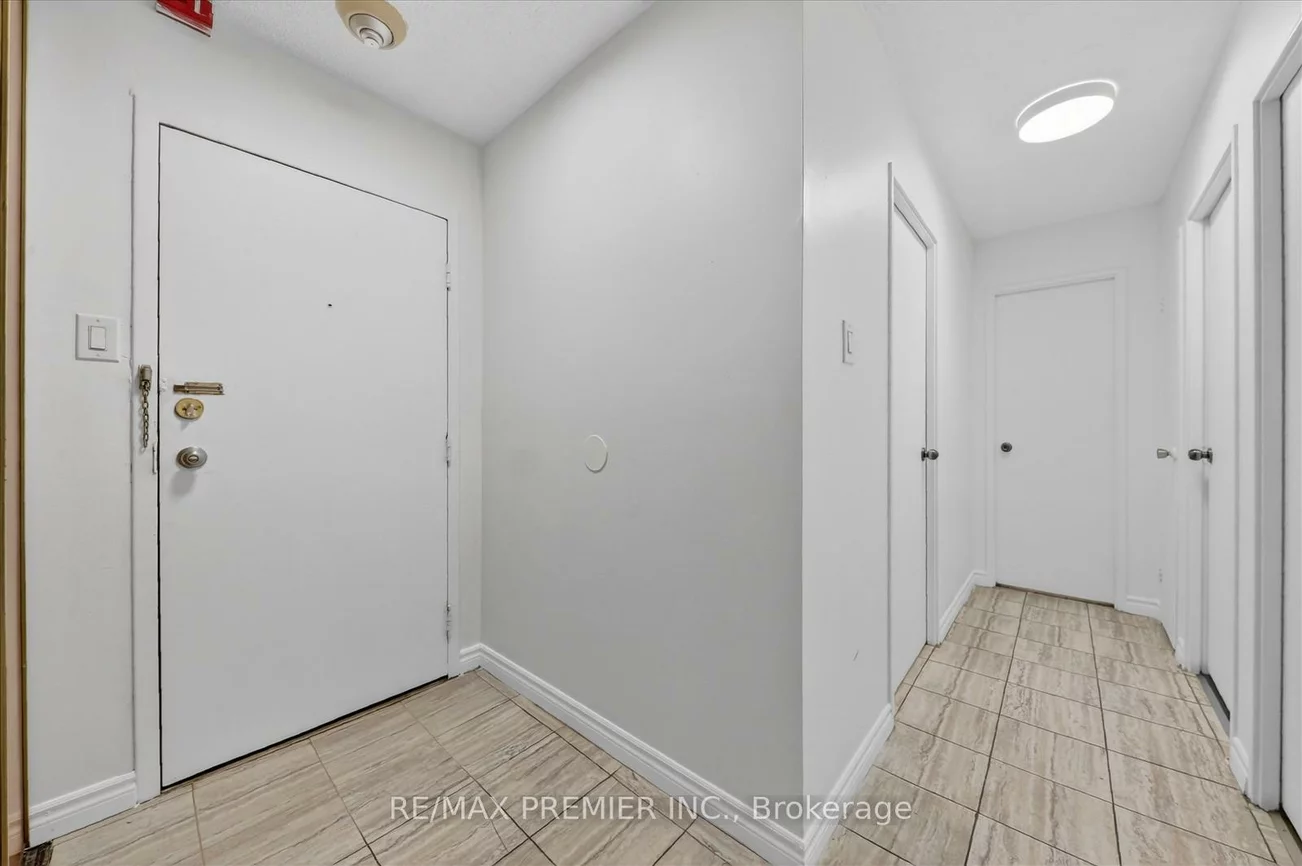 3555, Derry, Malton, Mississauga