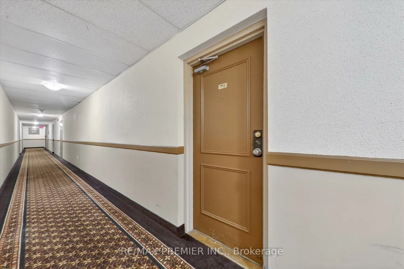 3555, Derry, Malton, Mississauga