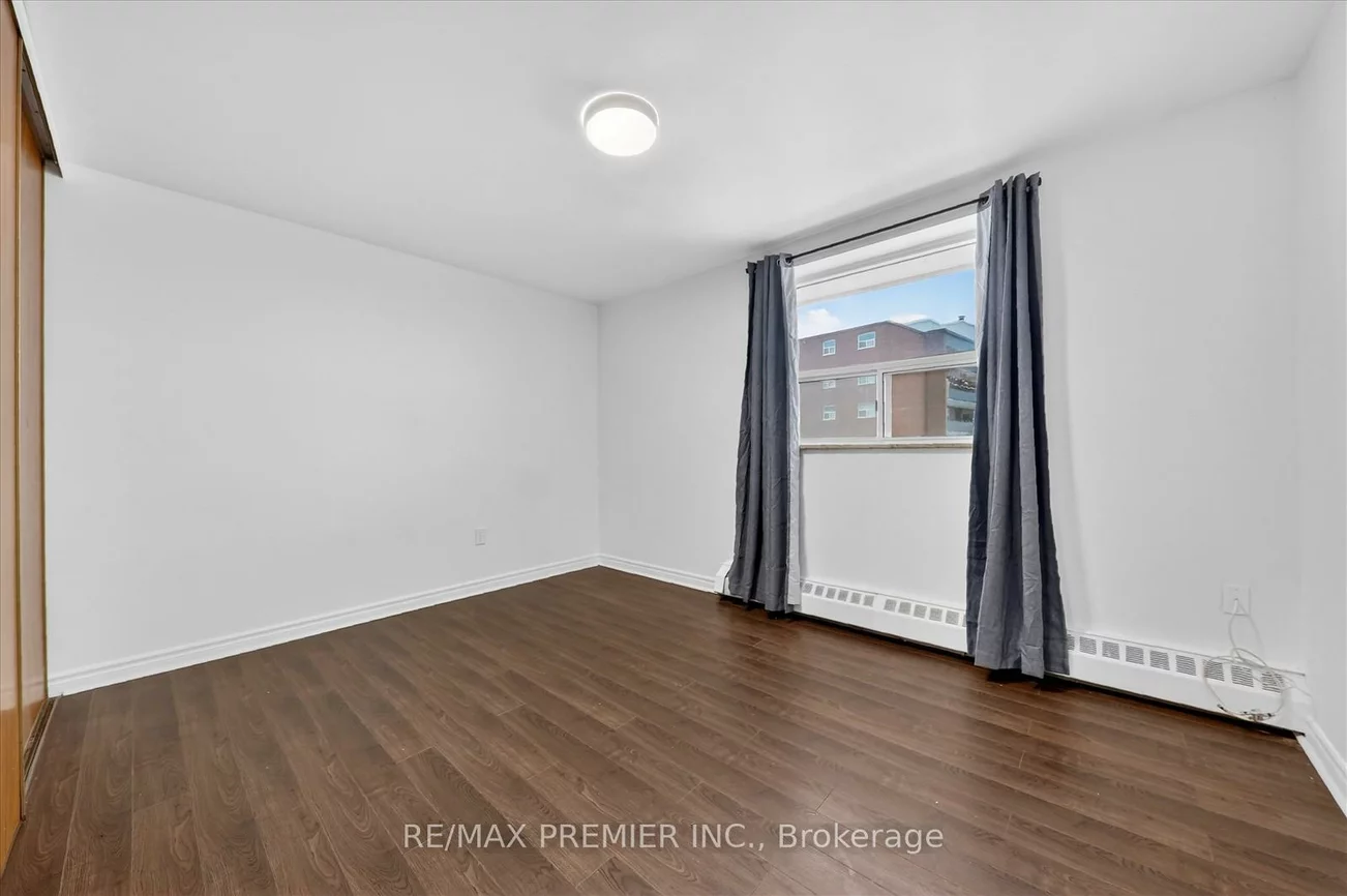 3555, Derry, Malton, Mississauga