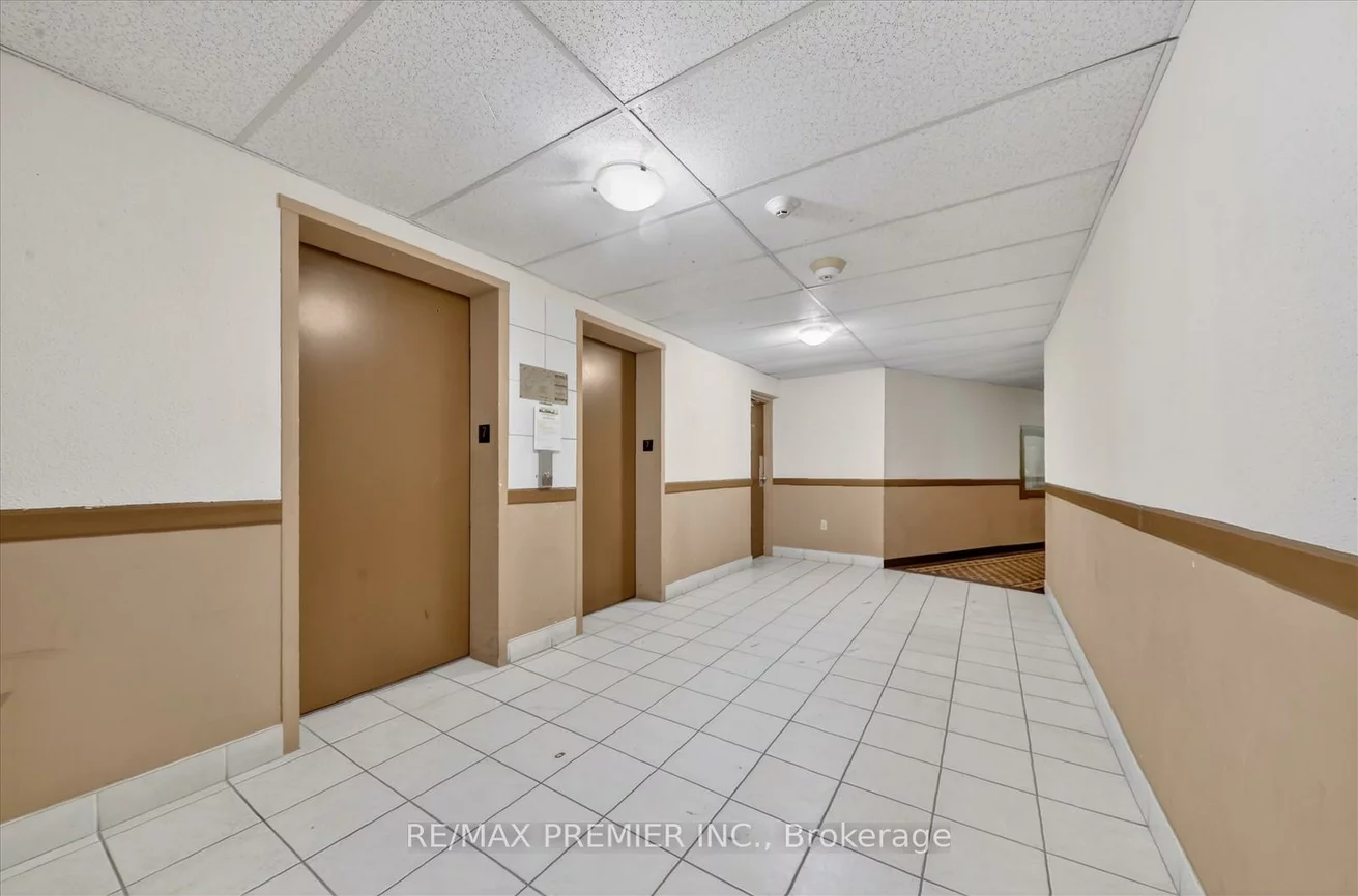 3555, Derry, Malton, Mississauga