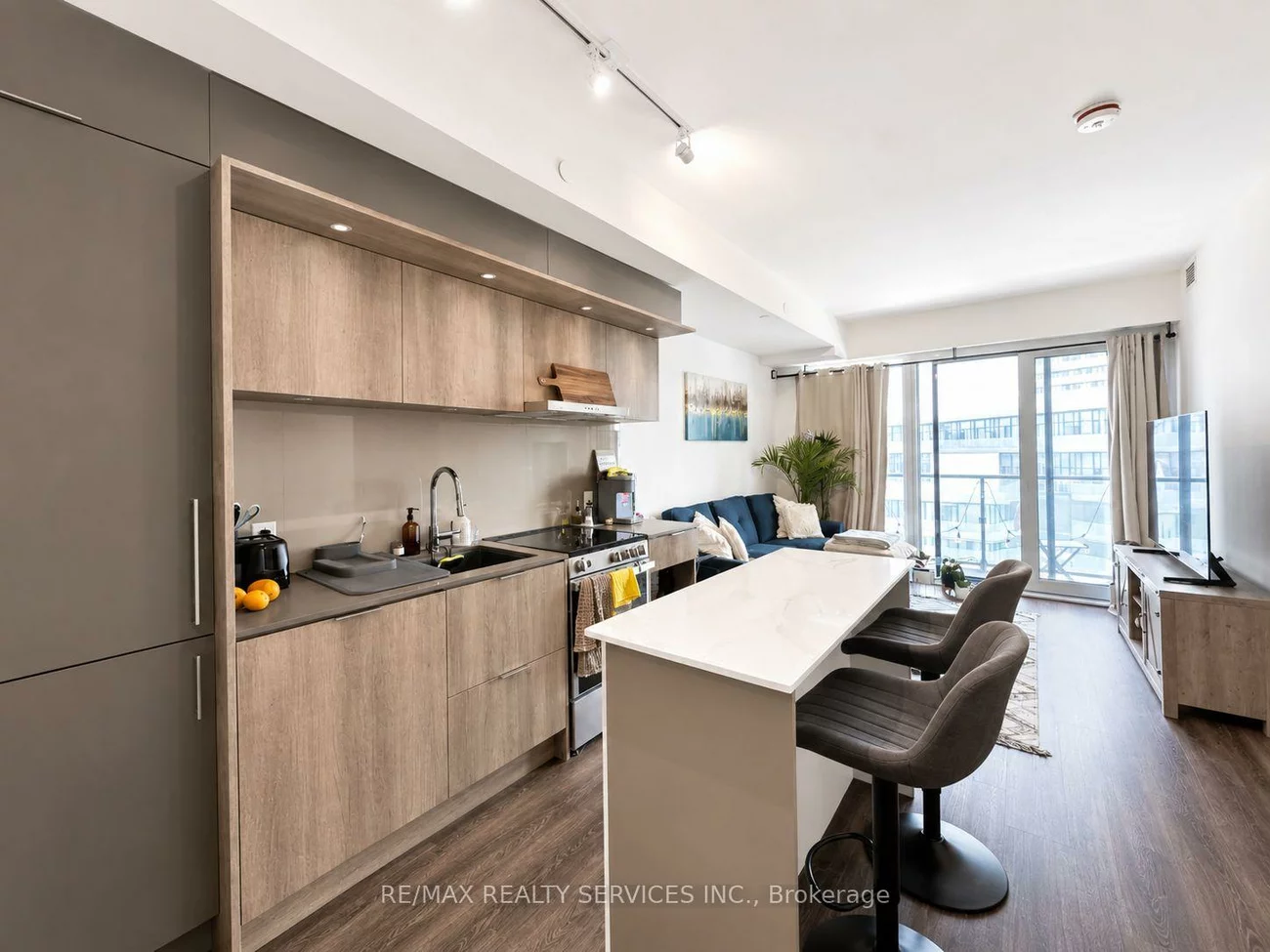 448, Burnhamthorpe, City Centre, Mississauga