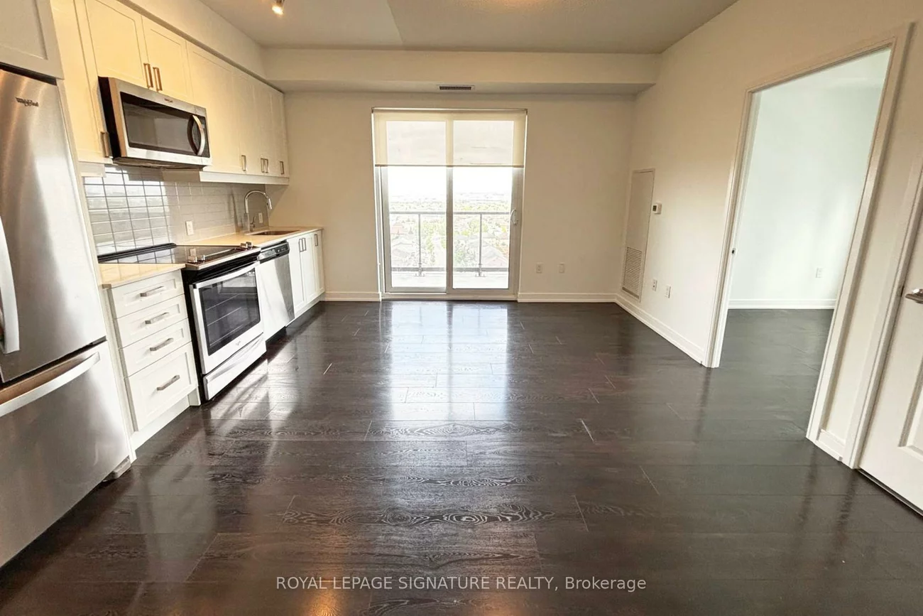 8, Nahani, Hurontario, Mississauga