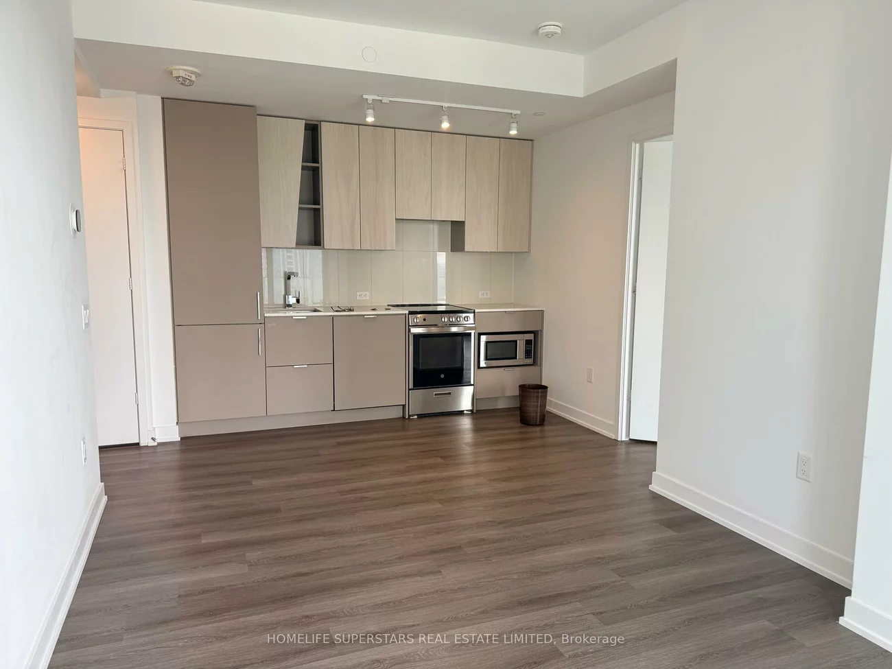 3883, Quartz, City Centre, Mississauga