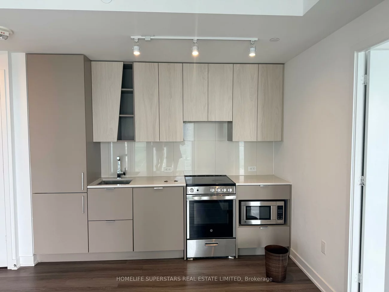 3883, Quartz, City Centre, Mississauga