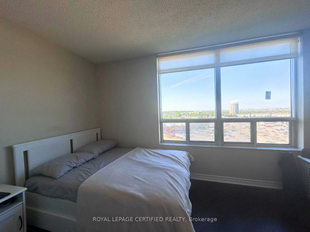 35, Kingsbridge Garden, Hurontario, Mississauga