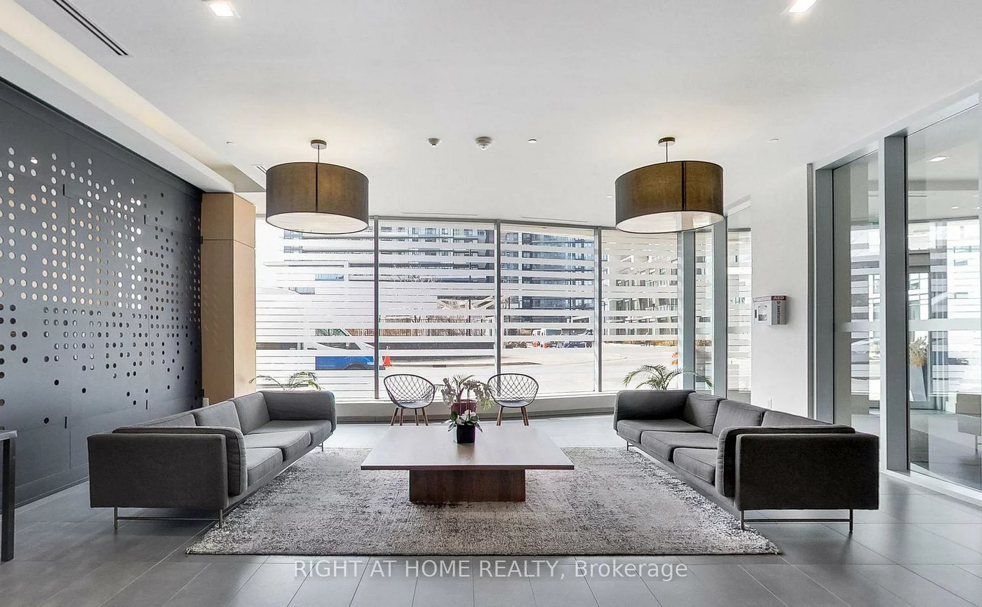 2520, Eglinton, Central Erin Mills, Mississauga
