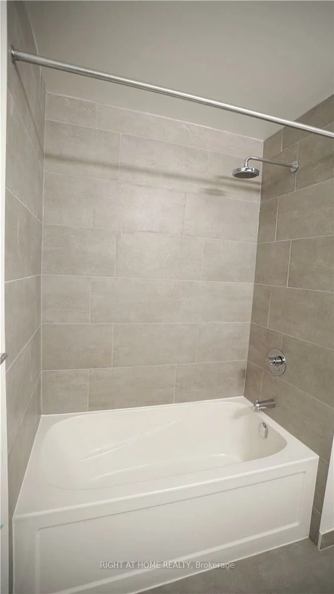 2520, Eglinton, Central Erin Mills, Mississauga