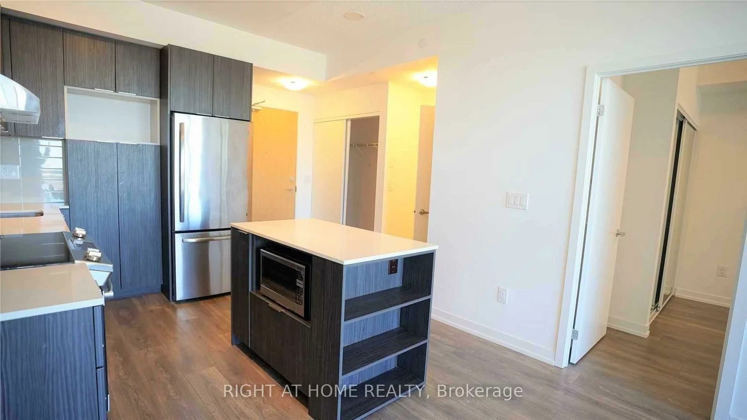 2520, Eglinton, Central Erin Mills, Mississauga