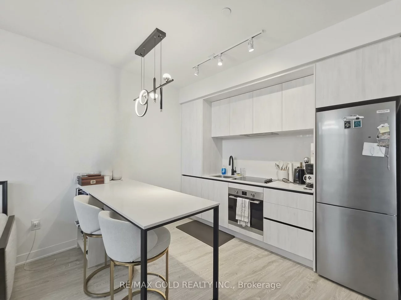 2495, Eglinton, Central Erin Mills, Mississauga