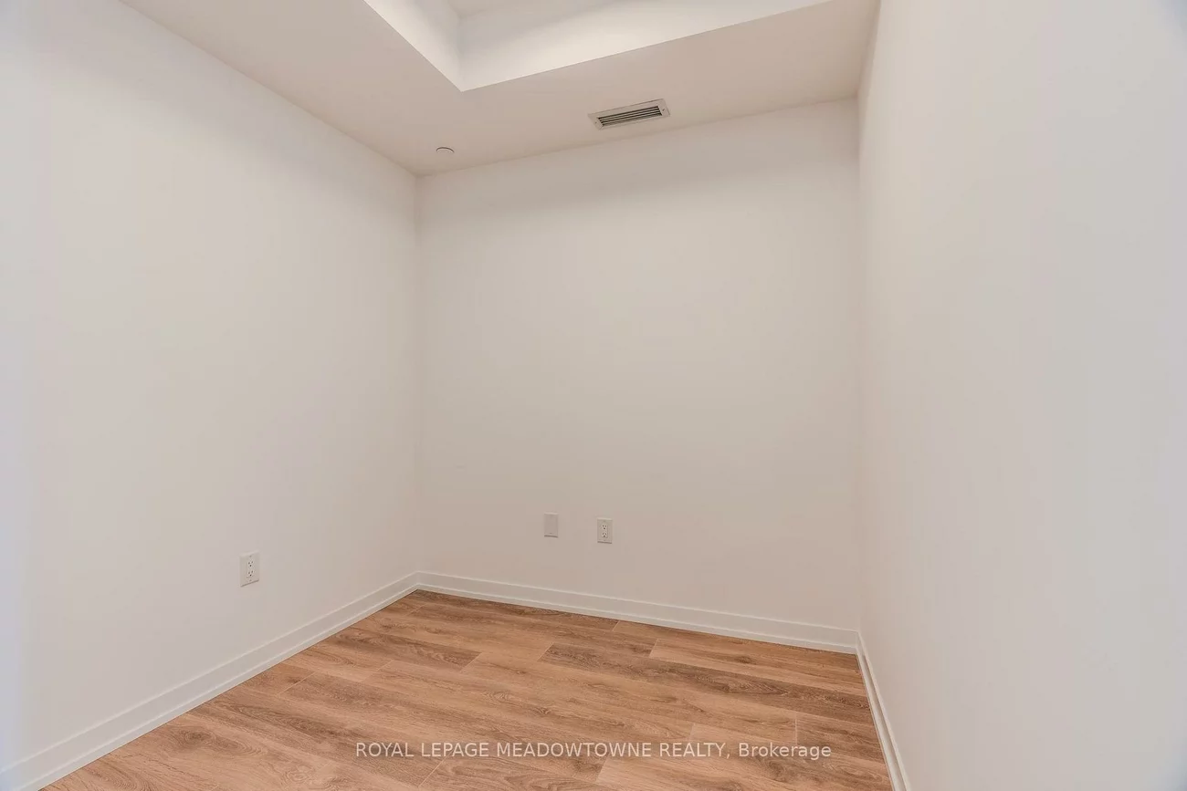 2485, Eglinton, Central Erin Mills, Mississauga
