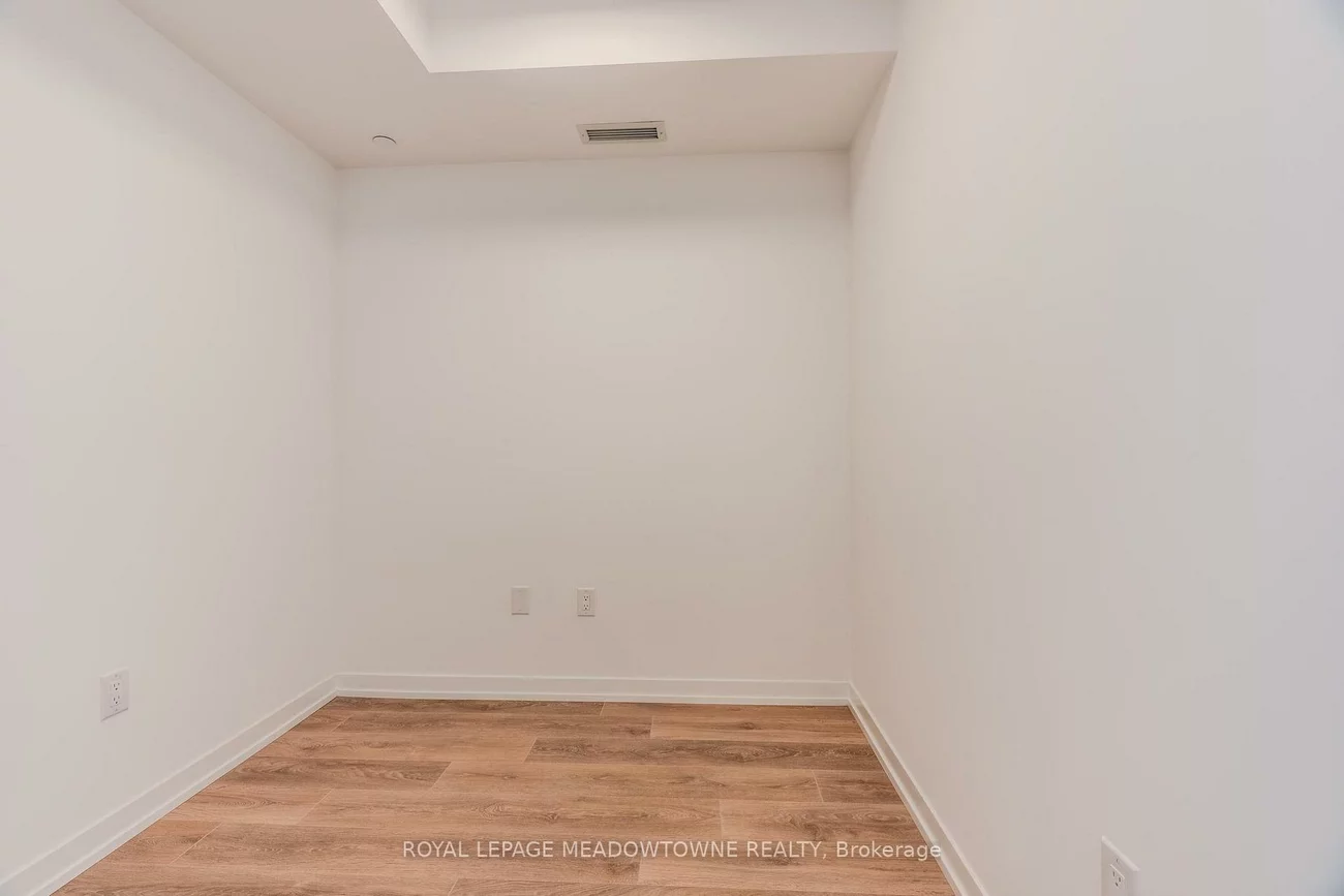 2485, Eglinton, Central Erin Mills, Mississauga