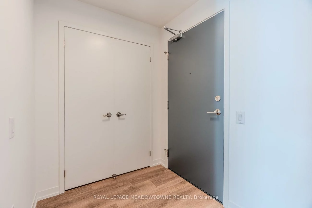 2485, Eglinton, Central Erin Mills, Mississauga