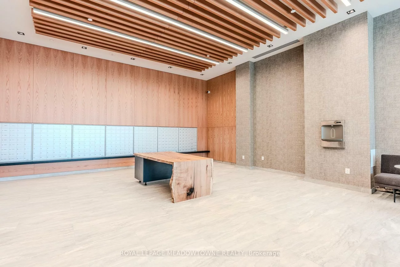 2485, Eglinton, Central Erin Mills, Mississauga
