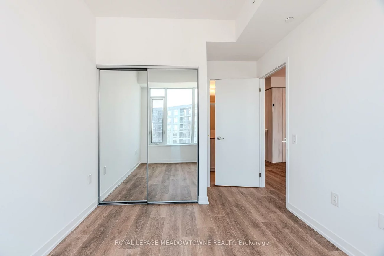 2485, Eglinton, Central Erin Mills, Mississauga