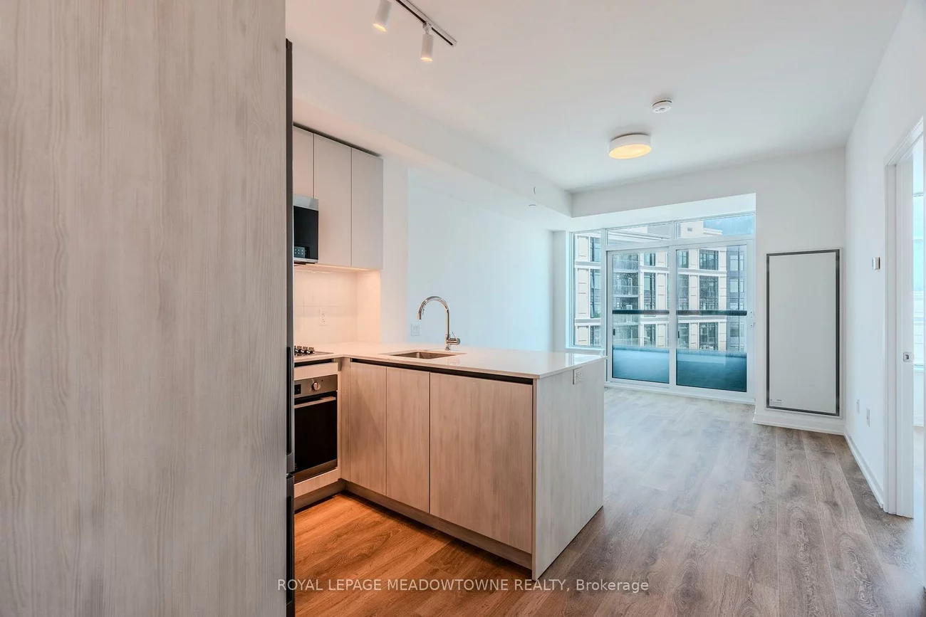 2485, Eglinton, Central Erin Mills, Mississauga