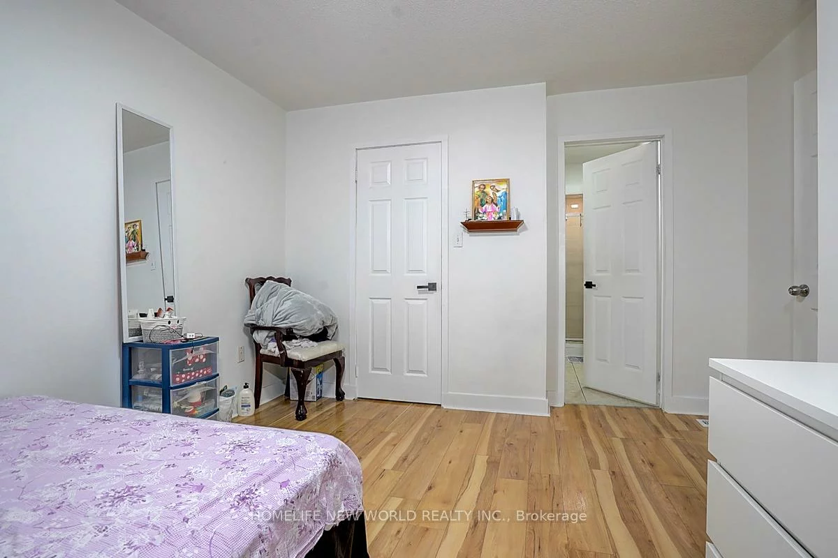 199, Hillcrest Upper, Cooksville, Mississauga