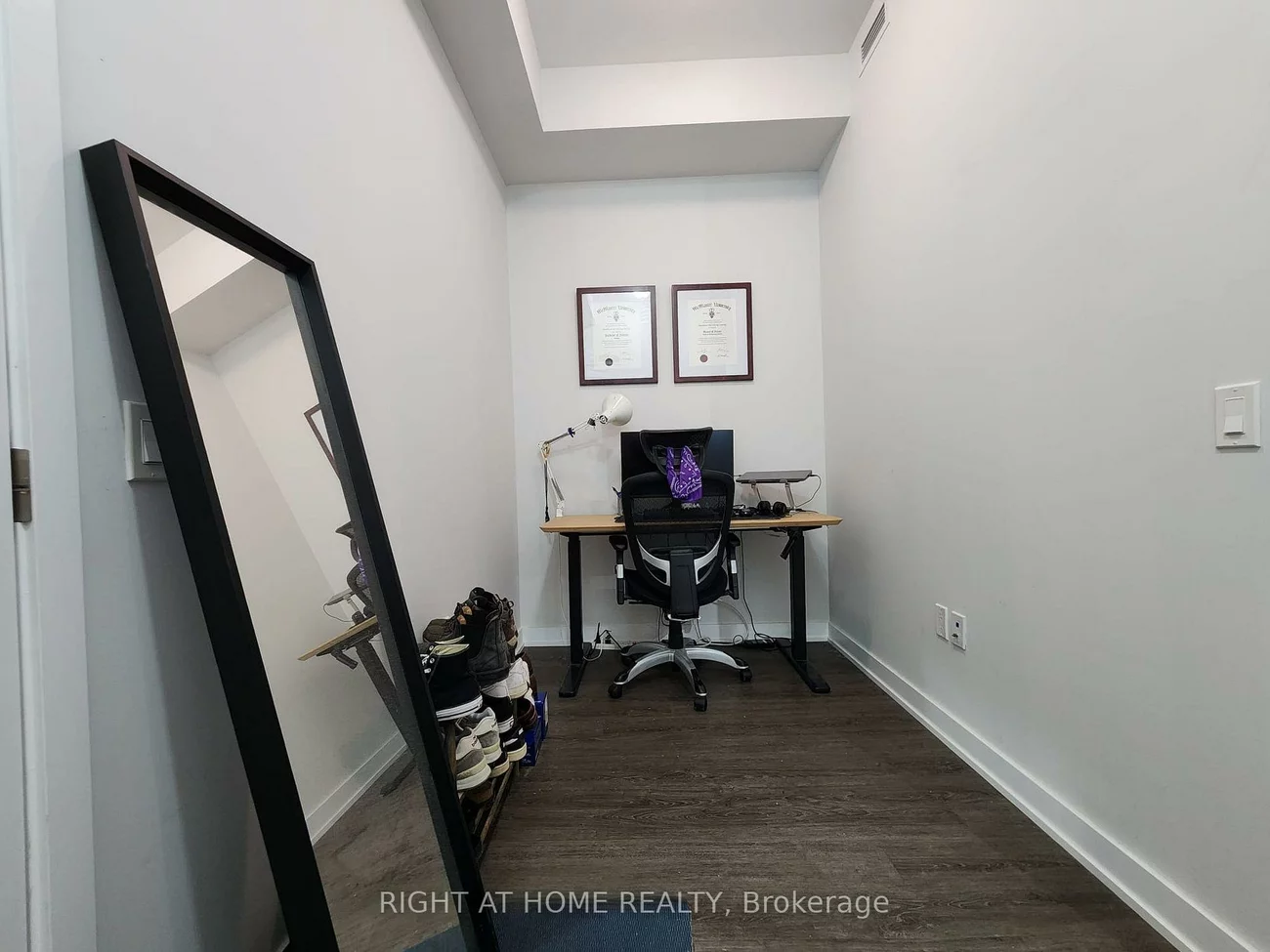 4055, Parkside Village, City Centre, Mississauga