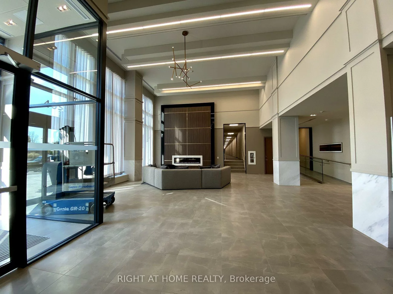4055, Parkside Village, City Centre, Mississauga