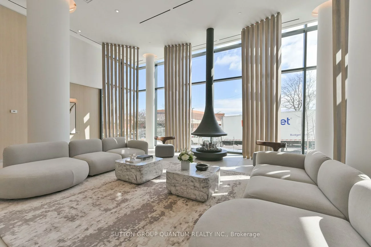 1, Fairview, Mississauga Valleys, Mississauga