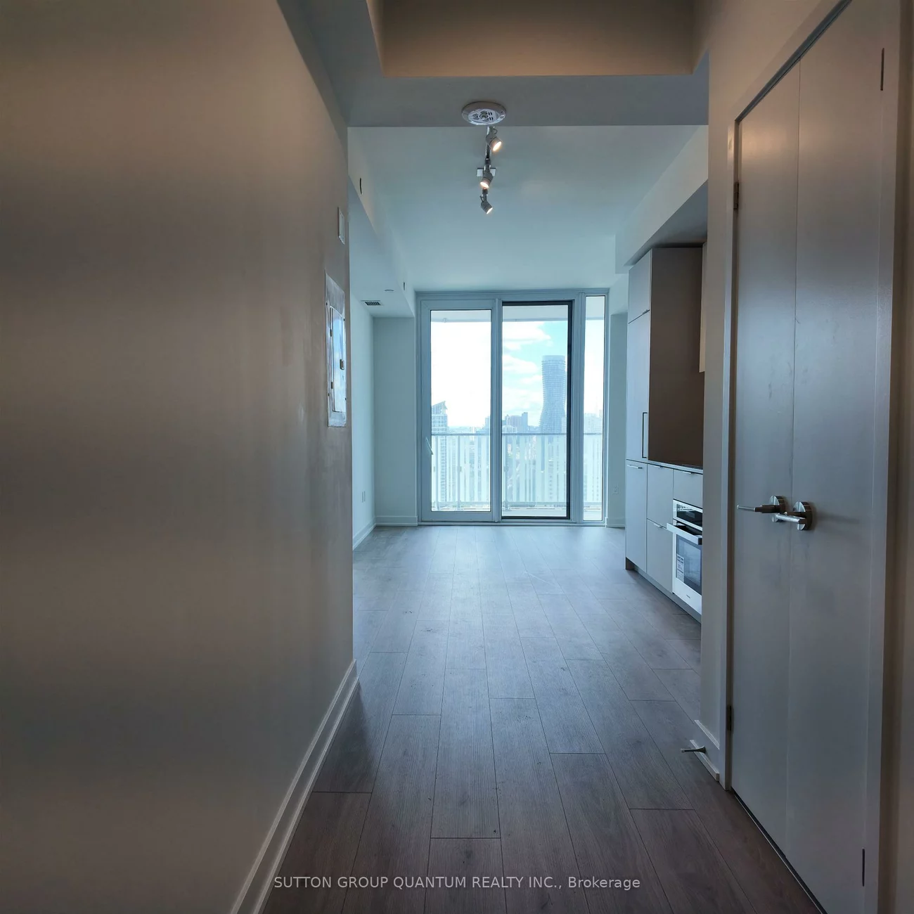 1, Fairview, Mississauga Valleys, Mississauga