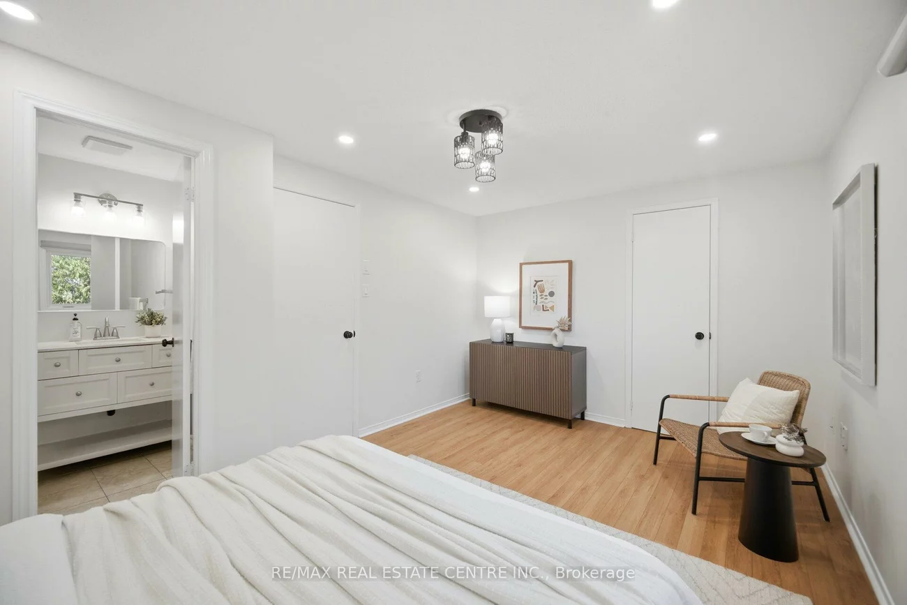 35, Ceremonial, Hurontario, Mississauga