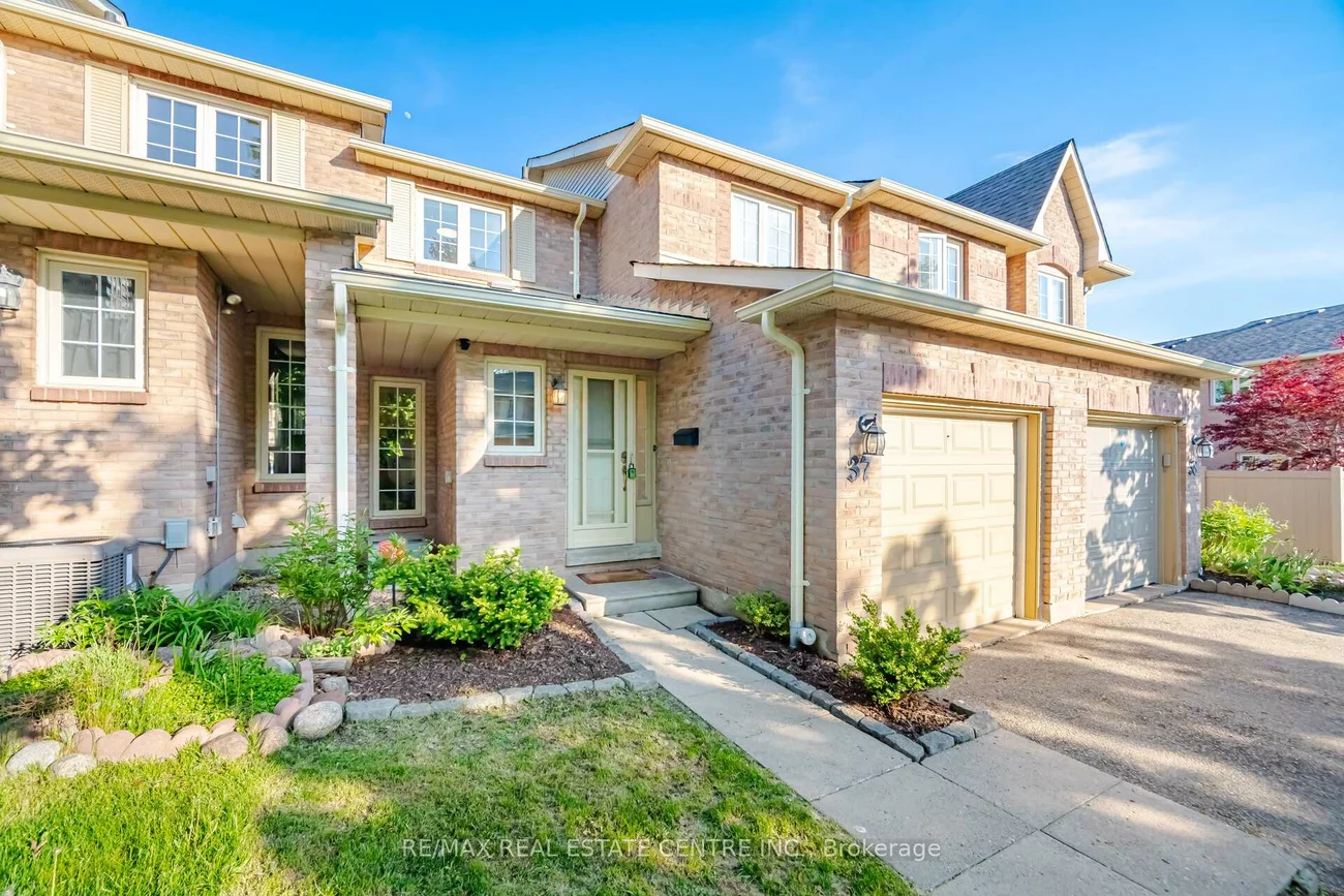 35, Ceremonial, Hurontario, Mississauga